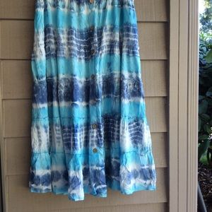 Mlle Gabrielle skirt plus Sz blue layer tie dye.